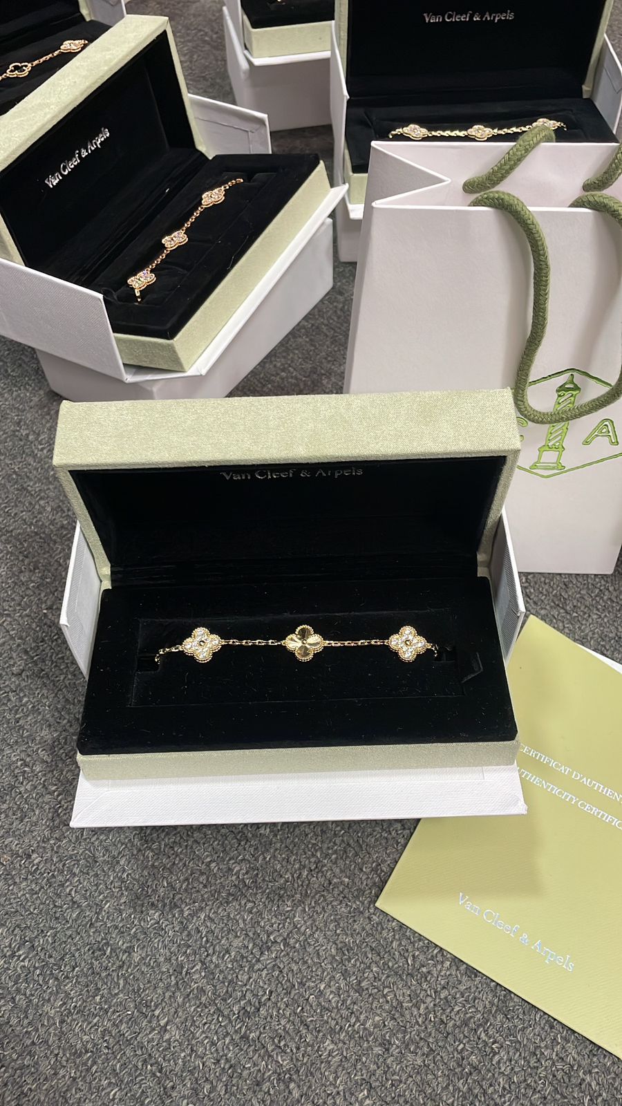 LOTE DE 10 VAN CLEEF