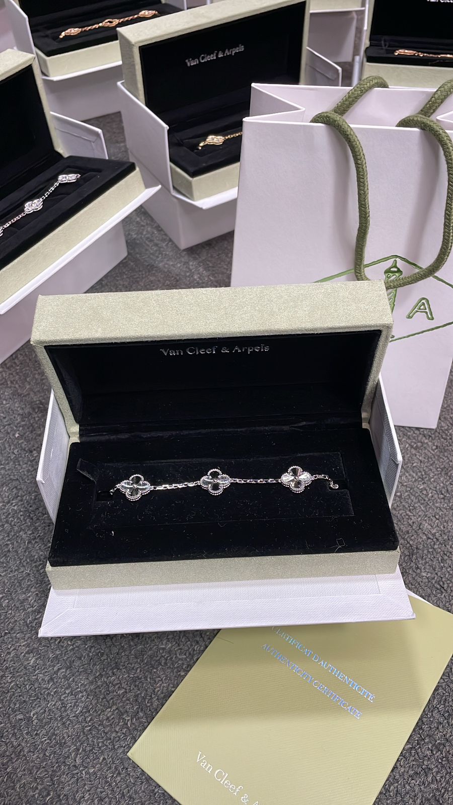 LOTE DE 10 VAN CLEEF